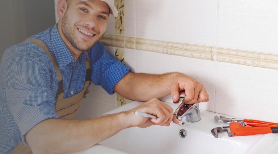 Kitchen Faucet Repair Service in Smithtown, NY